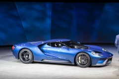 ford-gt-live-photos-2015-detroit-auto-show_100496820_h