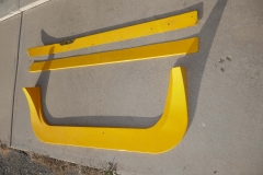 small-New-front-high-down-force-splitter-new-right-side-splitter-and-used-left-side-splitter-from-left-an14915