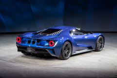 ford-gt-live-photos-2015-detroit-auto-show_100496818_h