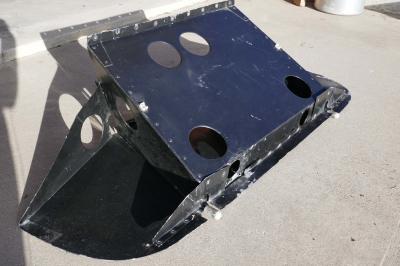 small Spare front crush box with  front brace and right brace and flat bottom splitter extension from righ[14880]