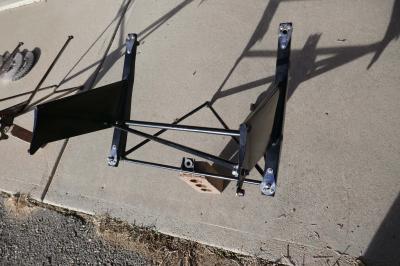 small 2 element rear wing support   atop subframe from left rear[14911]